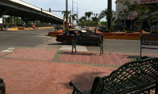 UN CABARÉ EN LA ENTRADA DE LOS ALCARRIZOS