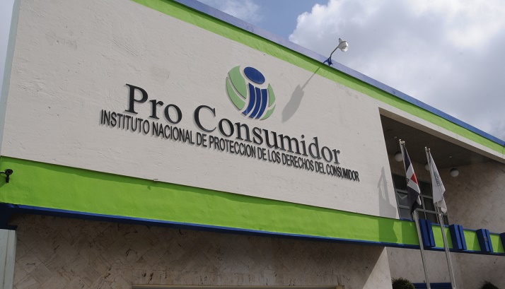 Pro-Consumidor retira dos productos comestibles del mercado