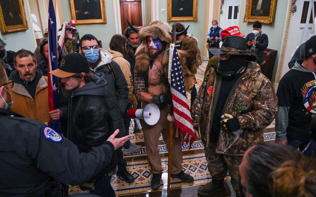 Seguidores de Trump asaltan al Capitolio en Washington, centro del poder político de EEUU