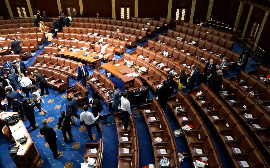 Seguidores de Trump asaltan al Capitolio en Washington, centro del poder político de EEUU