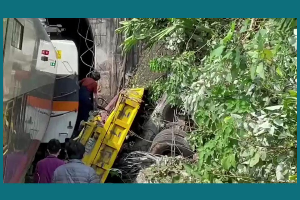 Más de 50 muertos tras accidente de tren