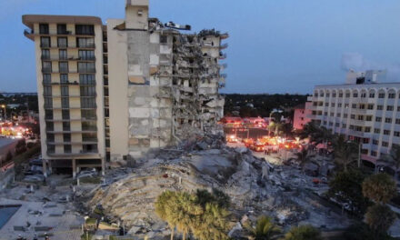 Se derrumba edificio de 12 plantas en Miami