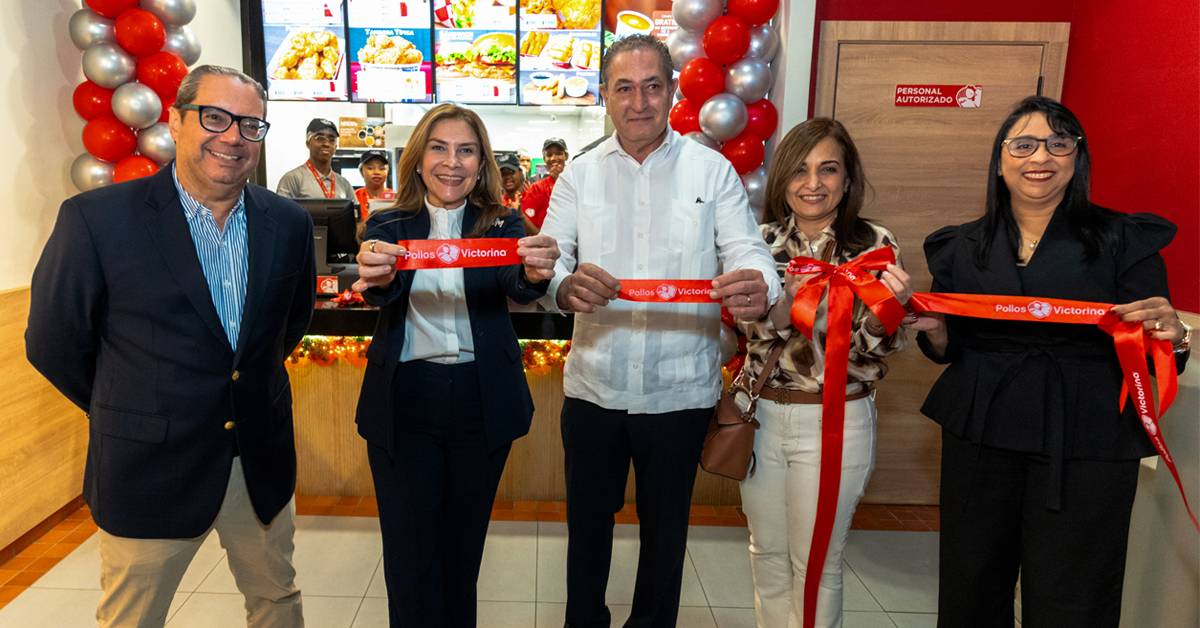 Inauguran nueva sucursal de Pollos Victorina en Zona Colonia